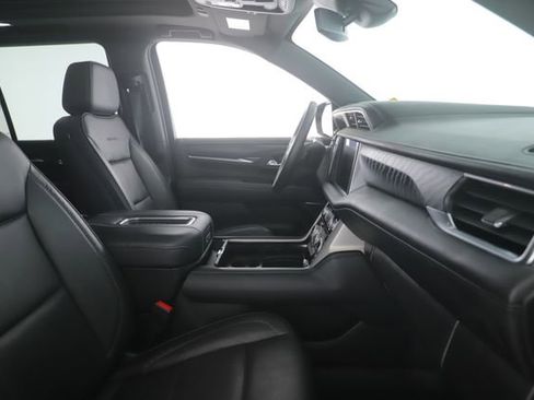 Used 2023 GMC Yukon Denali image 36