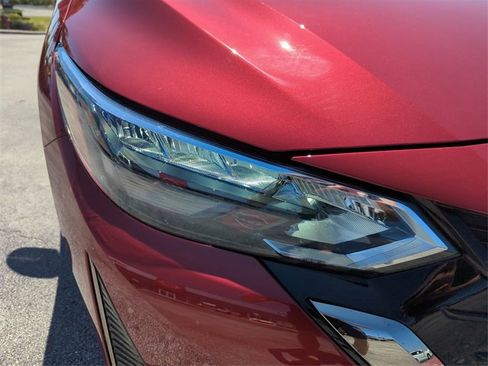 New 2025 Nissan Sentra SR image 13