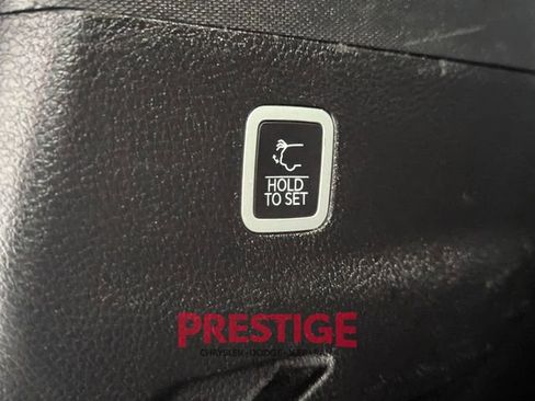 Used 2024 Jeep Wagoneer L Series II w/ Flexible Seating Group image 10