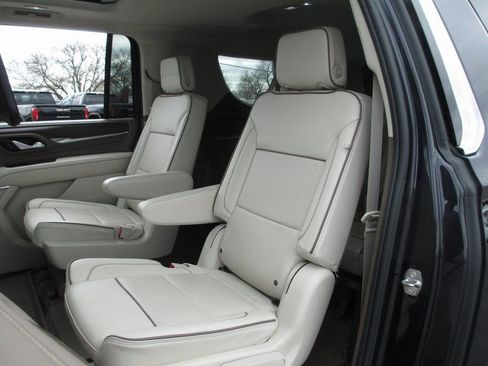 Used 2023 GMC Yukon XL Denali w/ LPO, Floor Liner Package image 22
