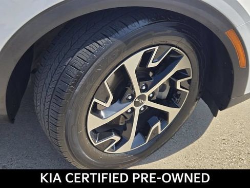 Certified 2023 Kia Sportage EX FWD image 6