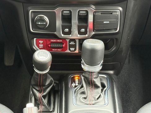 Used 2023 Jeep Wrangler Rubicon w/ LED Lighting Group image 22