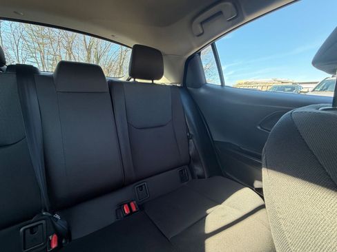 Used 2025 Toyota Prius LE image 35