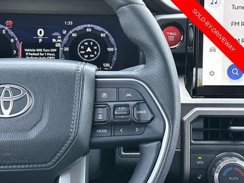 Used 2025 Toyota 4Runner TRD Off-Road Premium AWD/4WD image 9