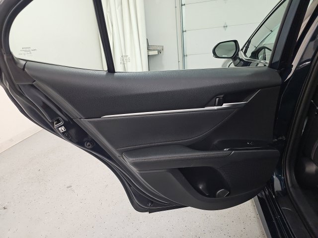 Used 2018 Toyota Camry XLE w/ Driver Assist Package FWD image 28