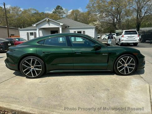 Used 2025 Porsche Taycan image 8