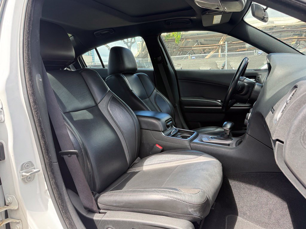 Used 2022 Dodge Charger SXT w/ Leather Interior Group RWD image 9