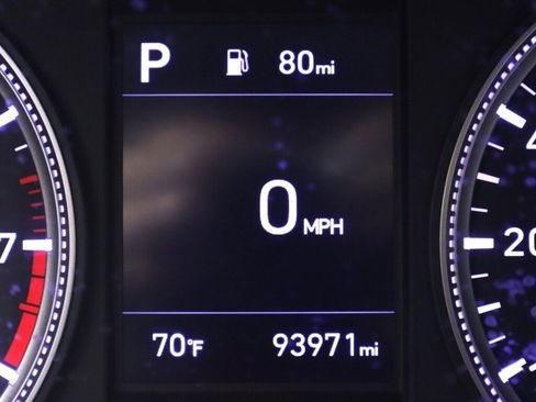 Used 2019 Hyundai Santa Fe SE FWD image 14