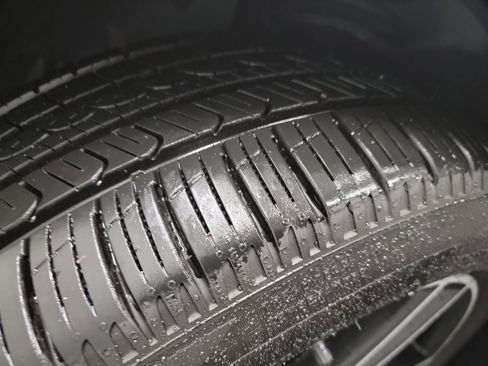 Used 2022 Ford Mustang GT Premium image 30