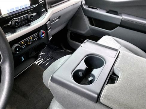 Used 2022 Ford F150 XLT w/ XTR Package image 18
