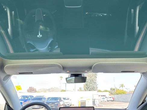 Used 2023 Tesla Model 3 Standard Range RWD image 16