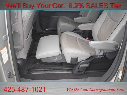 Used 2023 Toyota Sienna Limited AWD/4WD image 28