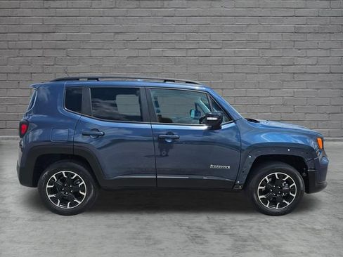 Used 2023 Jeep Renegade Latitude AWD/4WD image 6