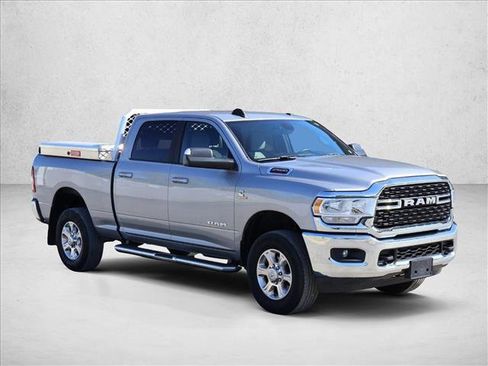 Used 2022 RAM 2500 Big Horn w/ Level A Equipment Group AWD/4WD image 3