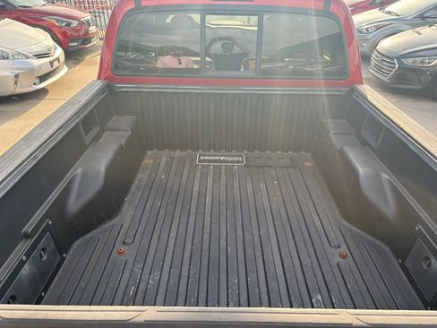 Used 2011 Toyota Tacoma PreRunner w/ TRD Sport Pkg RWD image 5