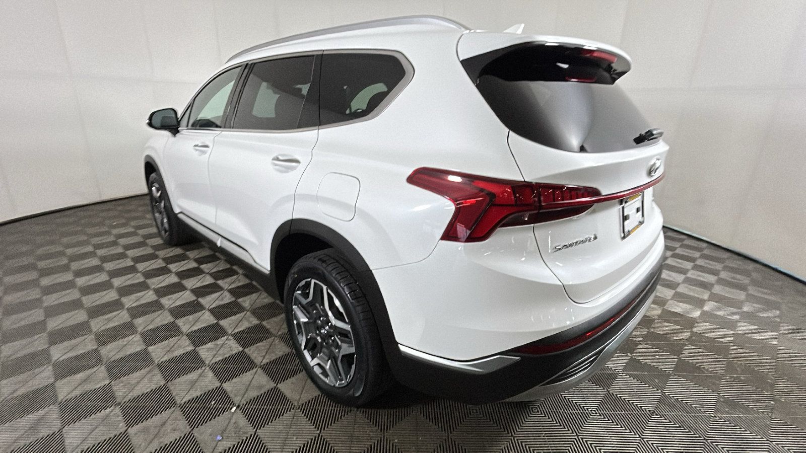 Used 2023 Hyundai Santa Fe SEL Convenience AWD/4WD image 5