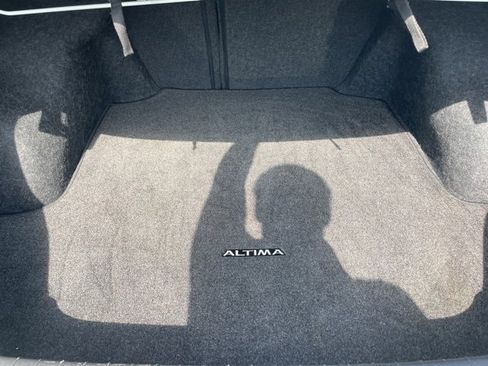 Used 2017 Nissan Altima 2.5 SR image 9