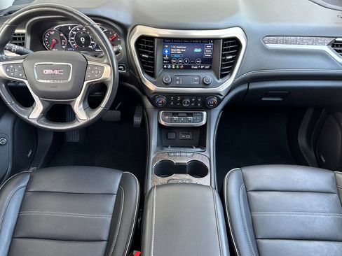 Used 2021 GMC Acadia Denali w/ Denali Ultimate Package AWD/4WD image 14