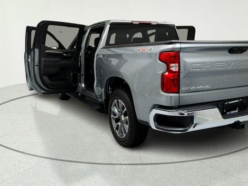 Used 2026 Chevrolet Silverado 1500 LT AWD/4WD image 11