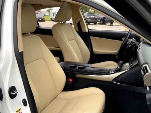 Used 2015 Lexus IS 350 w/ Navigation System Package RWD image 9