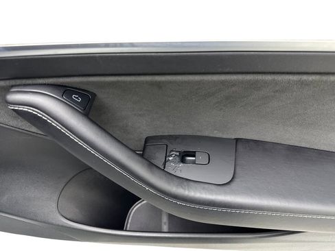 Used 2023 Tesla Model 3 Standard Range RWD image 47