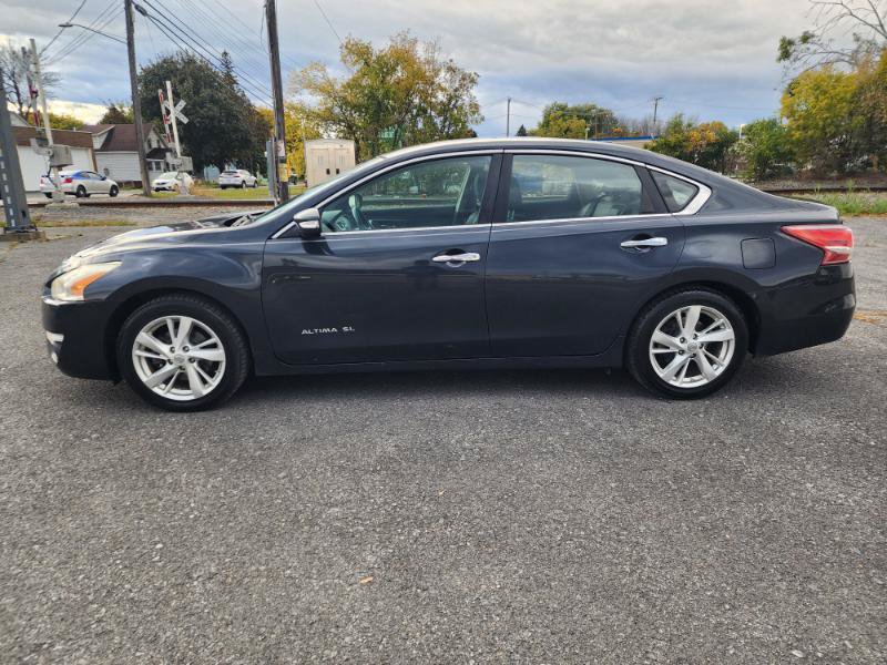 Used 2013 Nissan Altima 2.5 SL FWD image 5