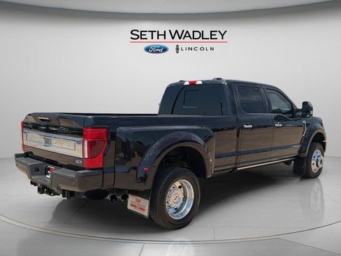 Certified 2022 Ford F450 Platinum w/ FX4 Off-Road Package AWD/4WD image 7