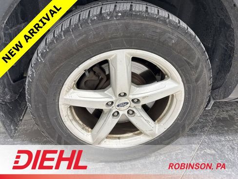 Used 2017 Ford Explorer XLT w/ Equipment Group 201A image 8