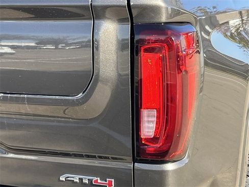 Used 2019 GMC Sierra 1500 AT4 w/ AT4 Premium Package image 7