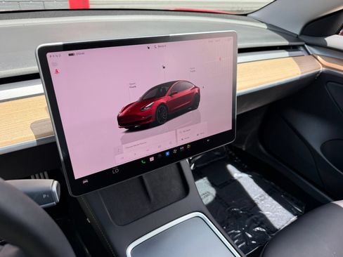 Used 2022 Tesla Model 3 Performance AWD/4WD image 27