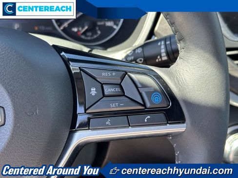 Used 2025 Nissan Altima 2.5 SL FWD image 22