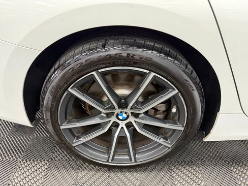 Used 2020 BMW 330i Sedan w/ Convenience Package RWD image 19