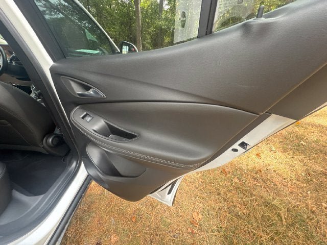 Used 2024 Buick Encore GX Preferred FWD image 21