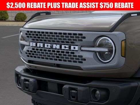 New 2025 Ford Bronco Badlands image 19