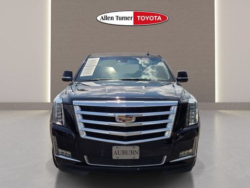Used 2016 Cadillac Escalade Premium RWD image 4