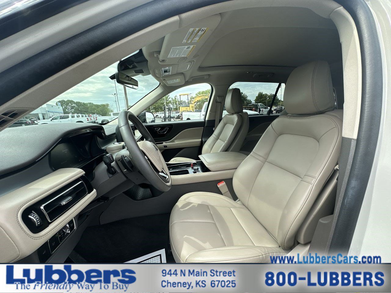 Used 2023 Lincoln Aviator 2WD w/ Premium Package image 11