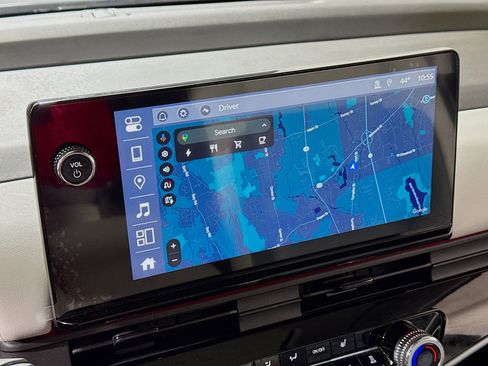 Used 2024 Honda Prologue Touring image 2