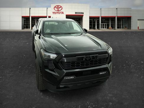 New 2026 Toyota Tacoma TRD Off-Road AWD/4WD image 9