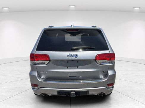 Used 2019 Jeep Grand Cherokee Overland AWD/4WD image 5