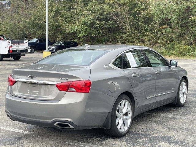 Used 2017 Chevrolet Impala Premier w/ Enhanced Convenience Package FWD image 4