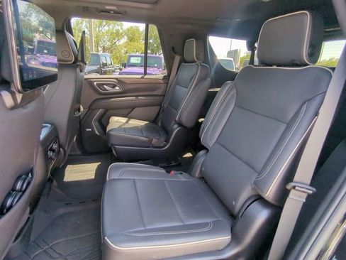 Used 2024 Chevrolet Tahoe Premier w/ Advanced Technology Package AWD/4WD image 16