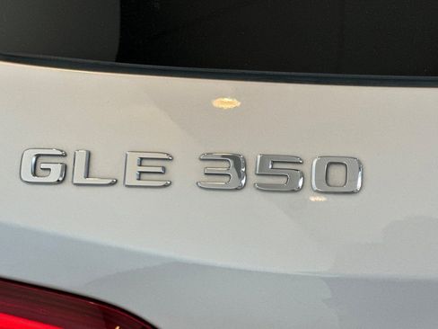 Used 2018 Mercedes-Benz GLE 350 4MATIC image 28