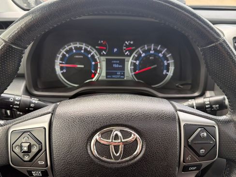 Used 2014 Toyota 4Runner Limited AWD/4WD image 23