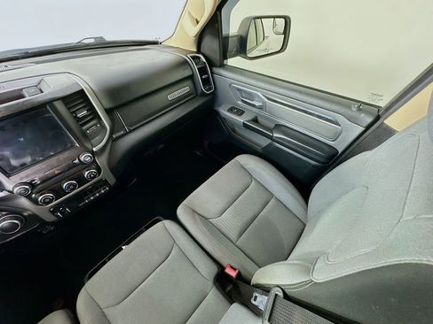 Used 2019 RAM 1500 Big Horn AWD/4WD image 9