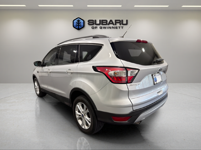 Used 2018 Ford Escape SE FWD image 3