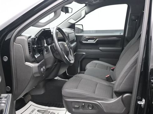 Used 2024 Chevrolet Silverado 1500 LT AWD/4WD image 6