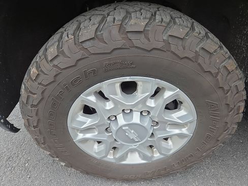 Used 2020 Chevrolet Silverado 3500 LT w/ All Star Edition AWD/4WD image 12