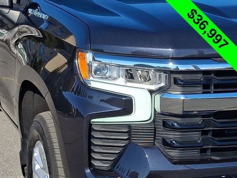 Used 2023 Chevrolet Silverado 1500 LT image 5