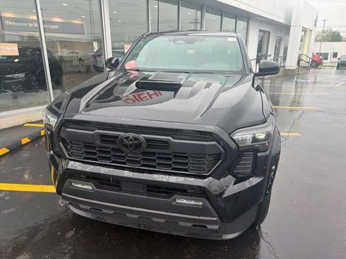 New 2026 Toyota Tacoma TRD Sport AWD/4WD image 9