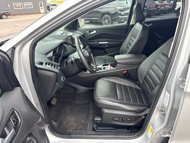Used 2018 Ford Escape Titanium w/ Ford Safe & Smart Package AWD/4WD image 14